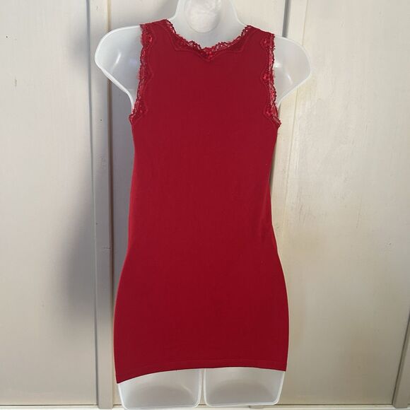 The Limited Womens Cami Medium Y2K Red Lace V Neck Layering Stretch Preppy - Picture 3 of 7